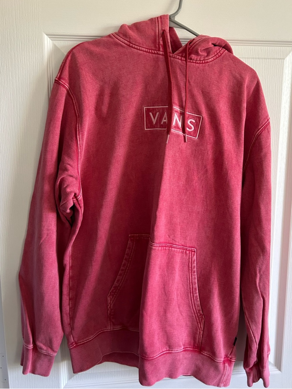 Vans Pullover Hoodie in Washed Red